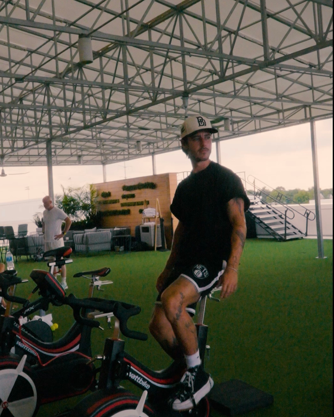 Precurved BAGEL DEPT snapback - WHITE/BLACK