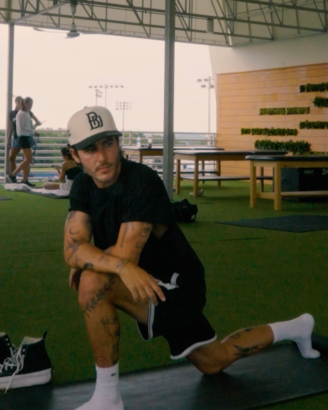 Precurved BAGEL DEPT snapback - WHITE/BLACK